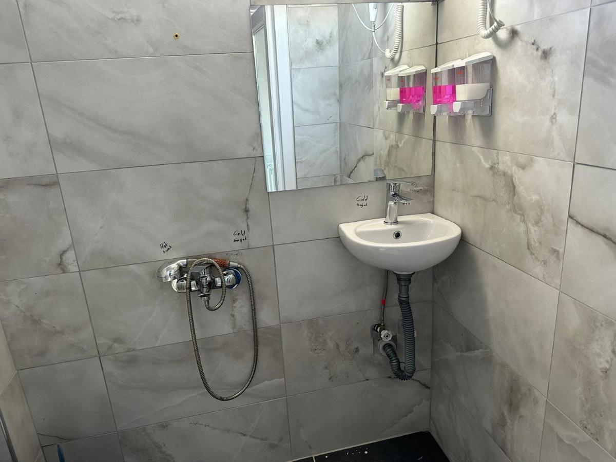 Nr1 Hotel تْشاناكالي المظهر الخارجي الصورة